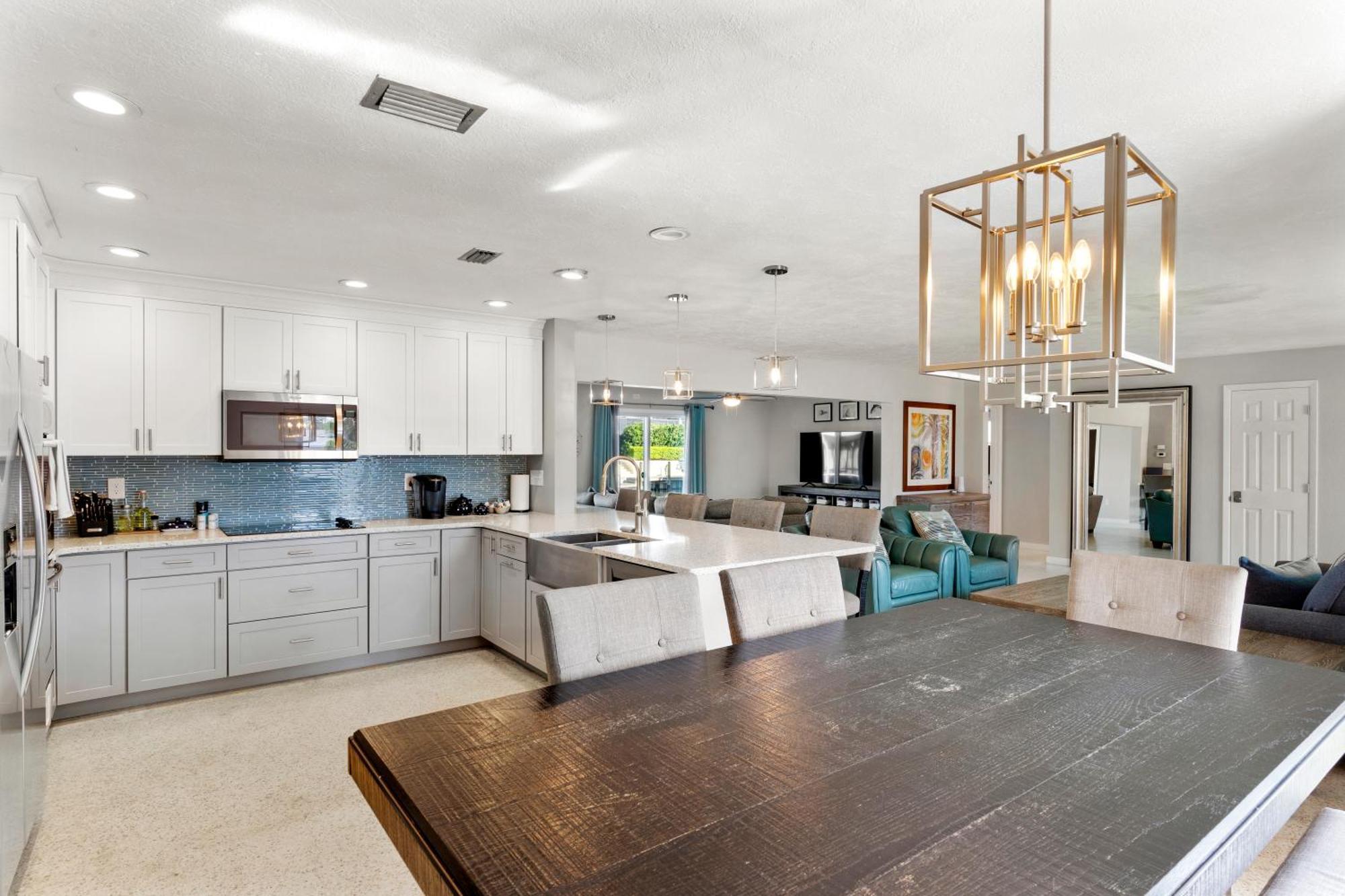 Casa Di Amici - Canal & Pool Home Close To Ami! Bradenton Exterior photo